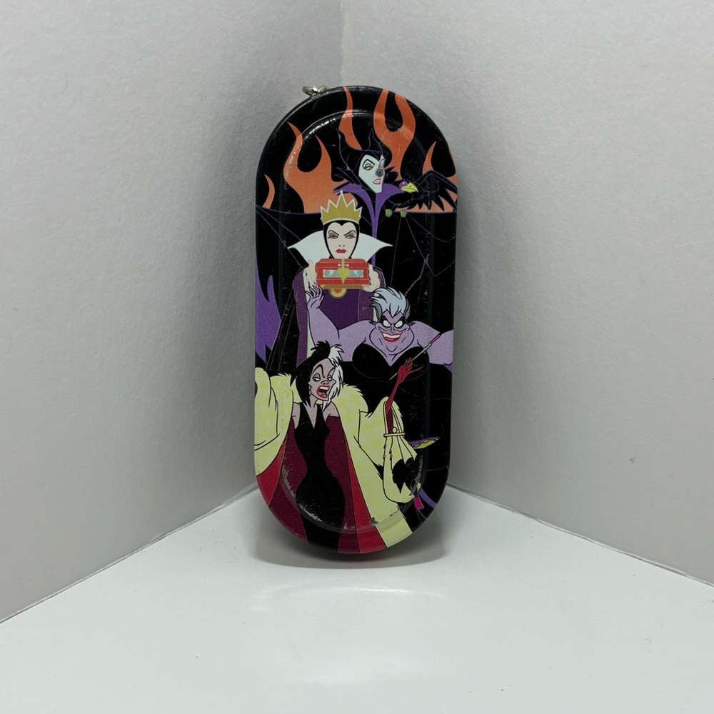 Disney‎ Villians Tin Box KeyChain Keychain